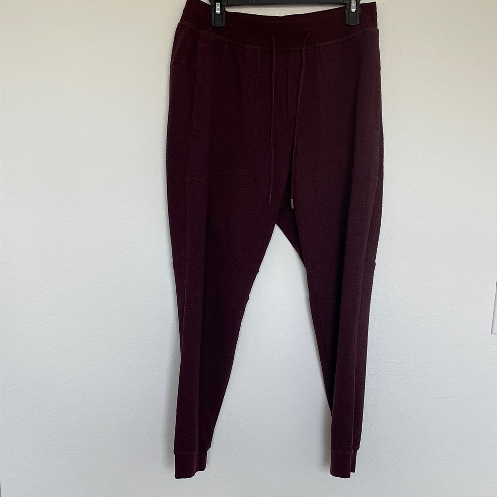 Lululemon used like new, Mens At Ease Jogger, large,  maroon